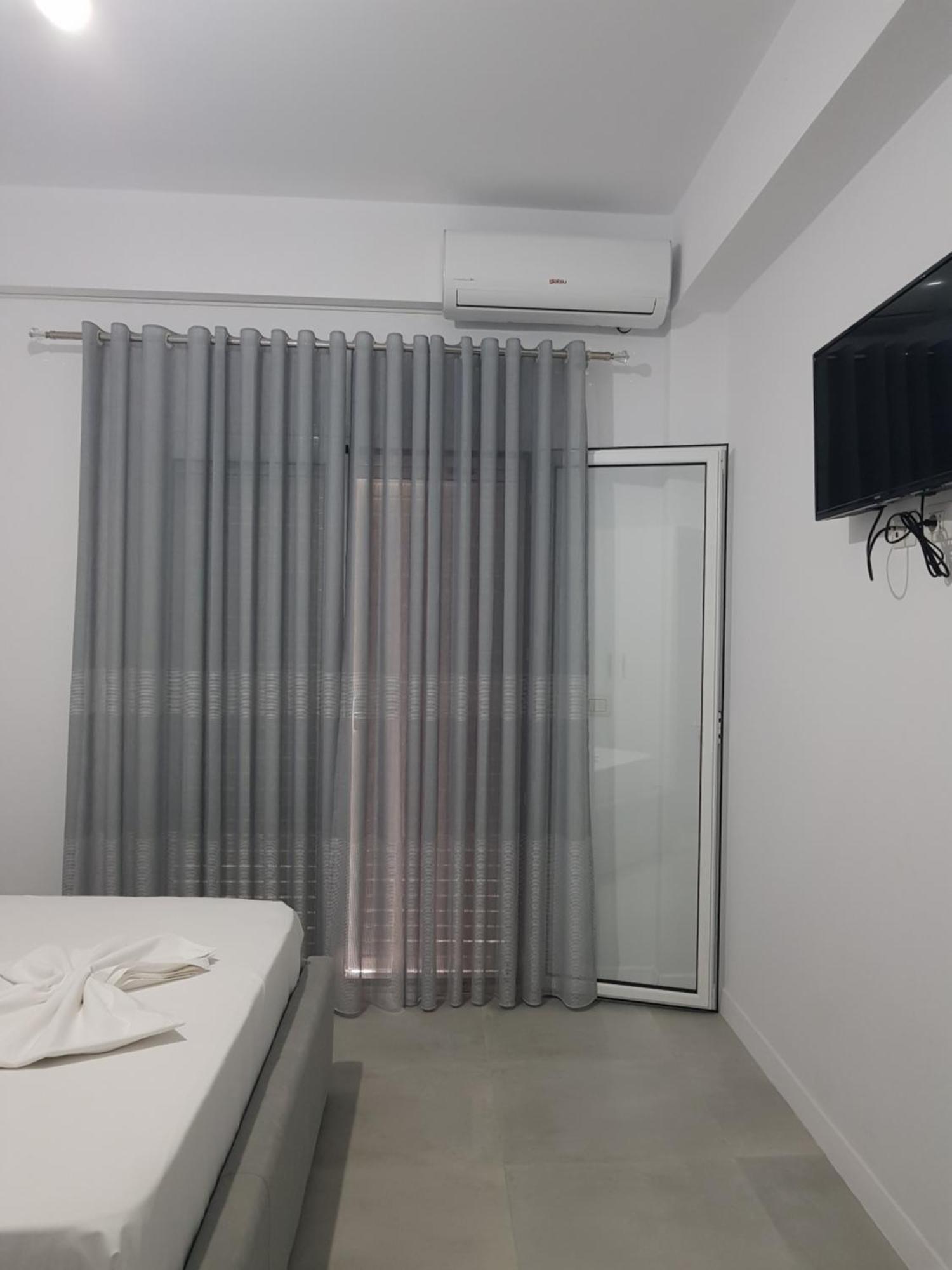 Vila Jona Palase Apartment Dhermi Room photo